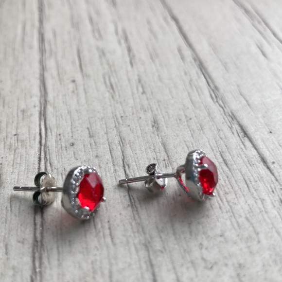 Sterling earrings with red stones. - Picture 2 of 6